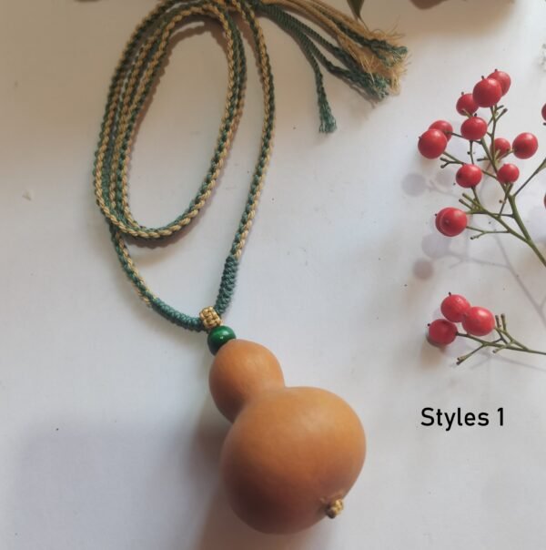 custom pet portrait necklace,hand carved gourd